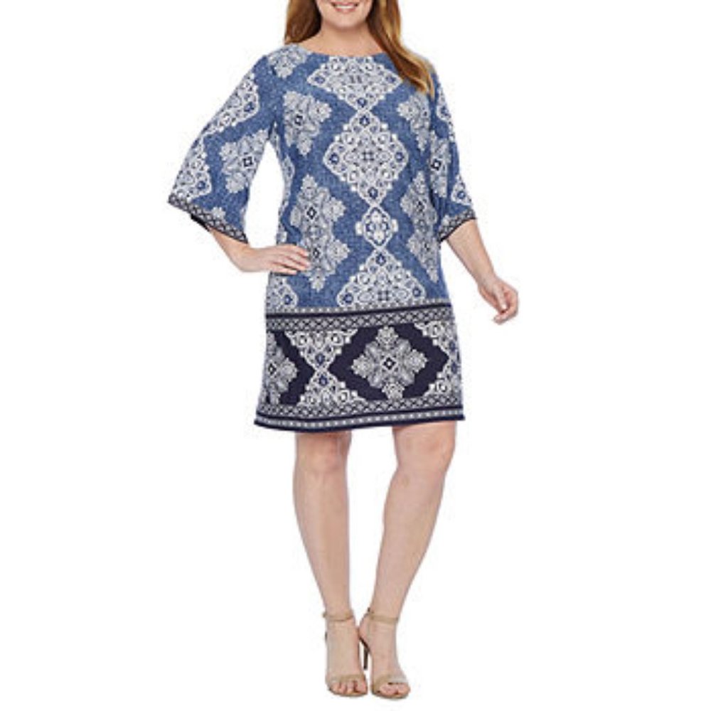NWT 3/4 Sleeve Puff Print Shift Dress